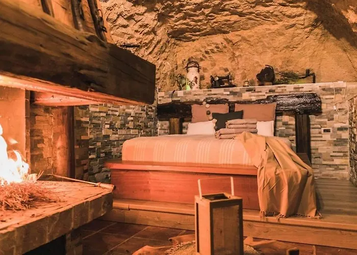 Casa de Campo Cueva Almendros *